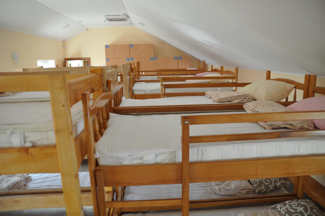Hostel Stozhary Ternopil Buitenkant foto